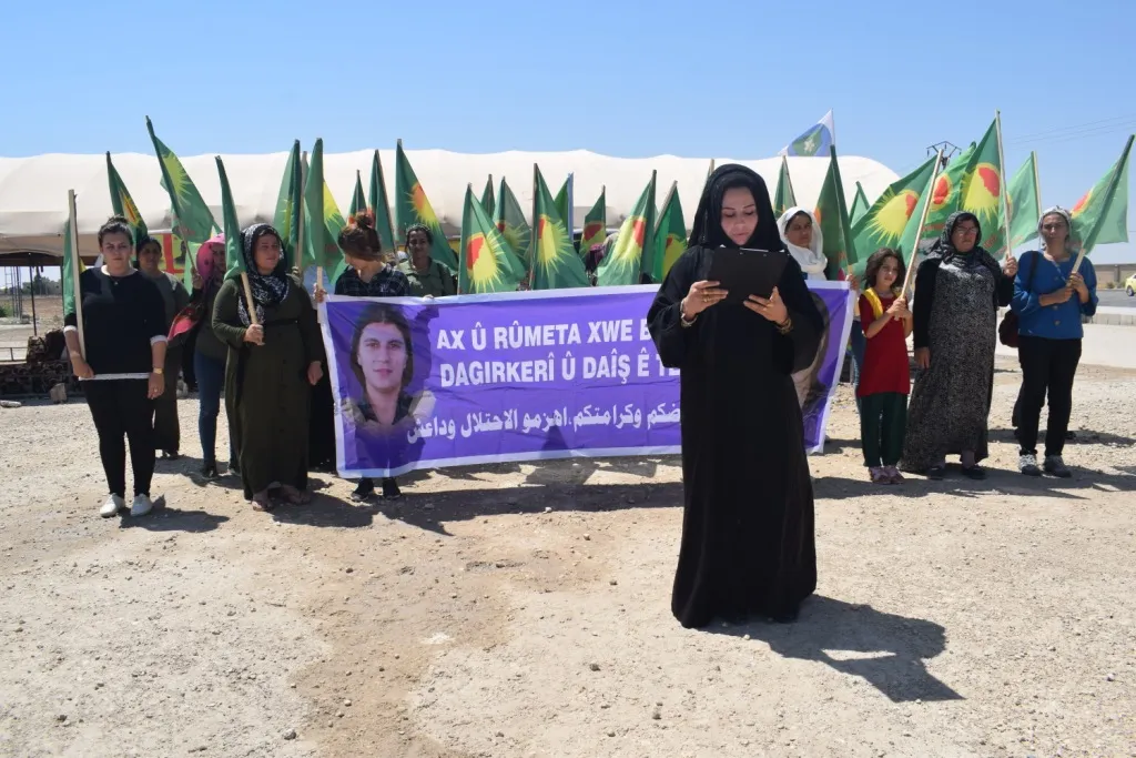 "الأرض أرضنا ونحن الأولى بحمايتها"