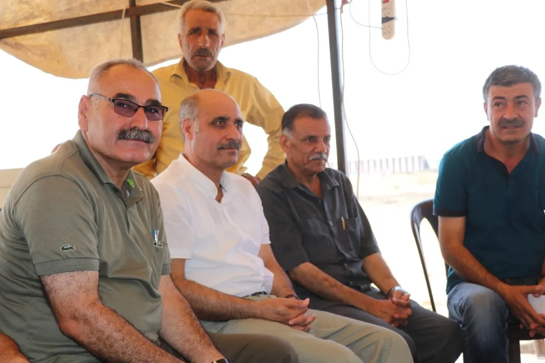 من خيمة الدروع البشرية: إما الحياة أو الموت، ونحن نختار النصر والحياة