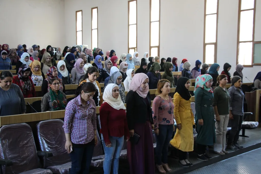 نساء منبج يطّلعن على أهداف و مبادئ مجلس المرأة في شمال وشرق سوريا