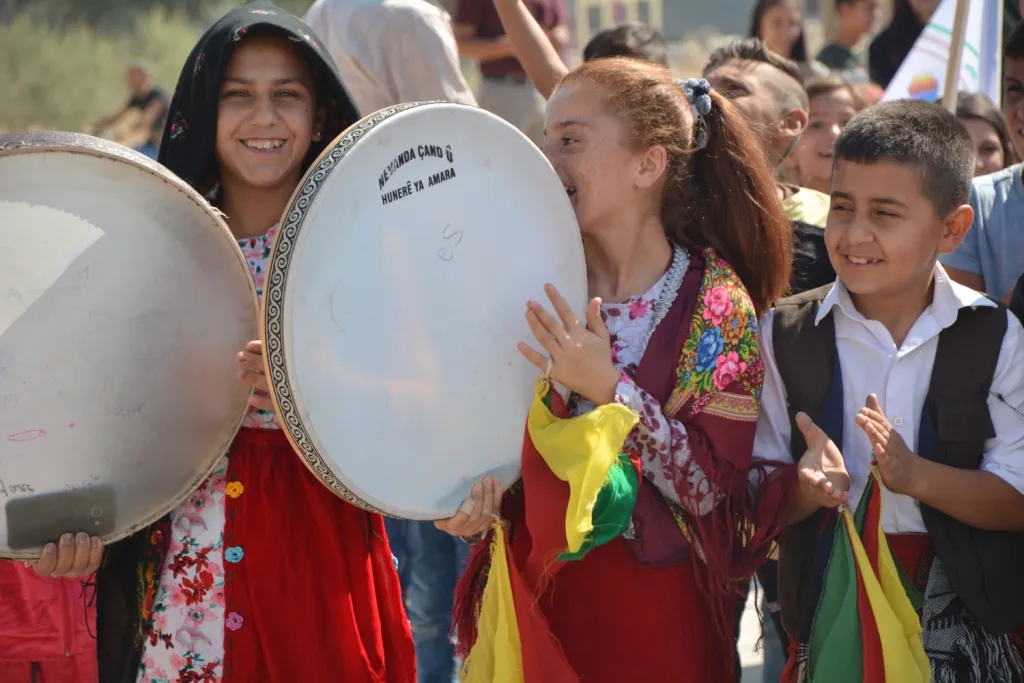 انطلاق فعاليات المهرجان الثالث لفن الطفل في إقليم الفرات