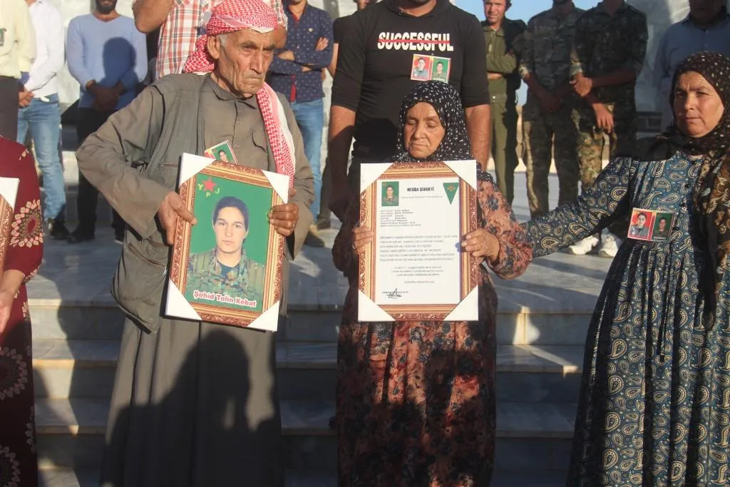 مجلس عوائل الشهداء يكشف سجل شهيدتين في كوباني