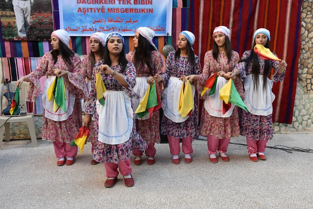 الهلال الذهبي ينظم فعالية فنية في حلب تضامناً مع حملة مؤتمر ستار