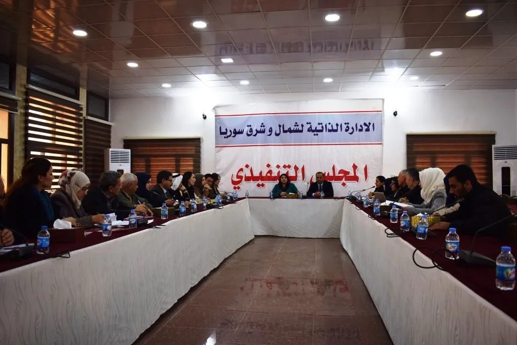 الإدارة الذاتية... تجربة رائدة حققت نجاحاً على كافة المستويات خلال عام من التأسيس