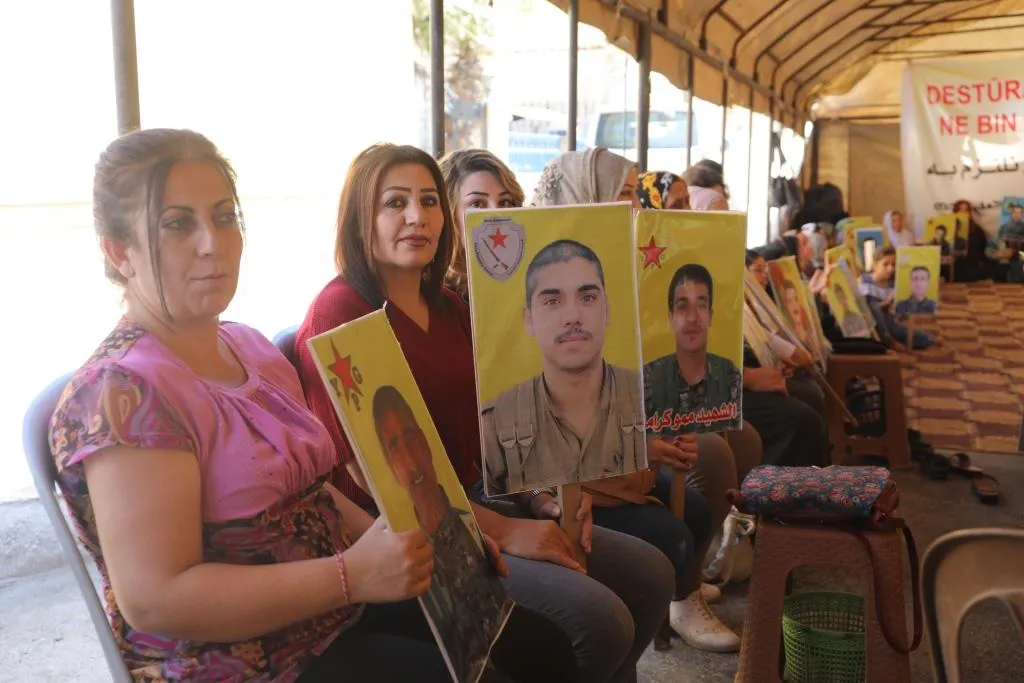 "الدستور الذي لا نشارك فيه لن نلتزم به"