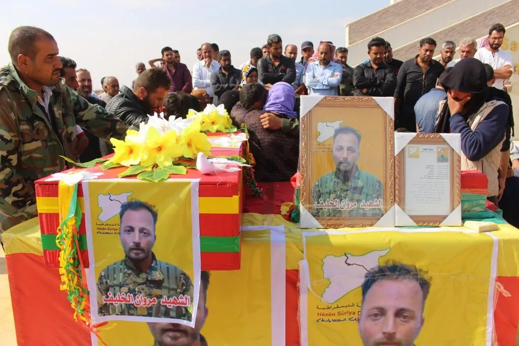 'علينا الالتفاف بشكل عاجل حول قواتنا والتمسك بخط الشهداء'