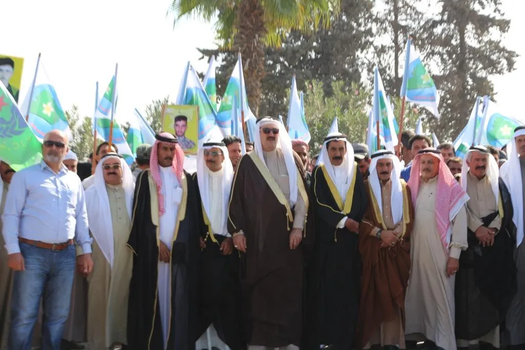 أهالي الرقة ينددون بالتهديدات التركي ويستعدون للتوجه صوب الحدود غداً