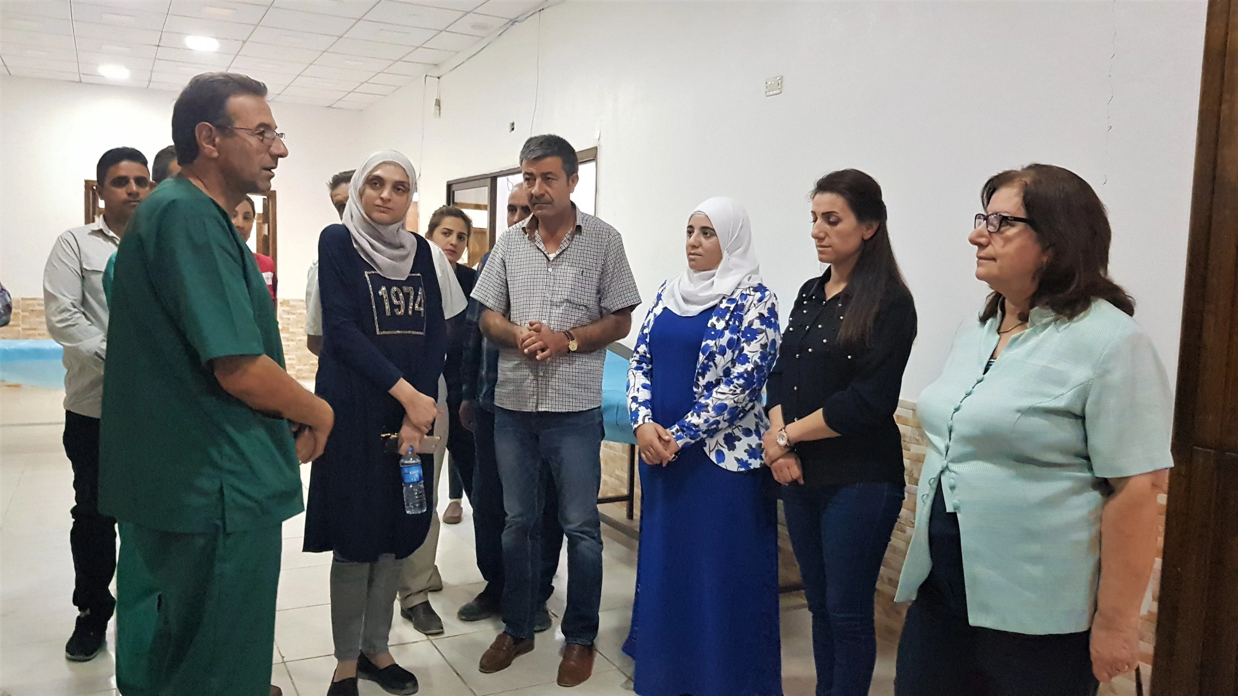 وفدين من الإدارة الذاتية وحزب الاتحاد الديمقراطي يزورن جرحى مهجري وهجمات الاحتلال التركي