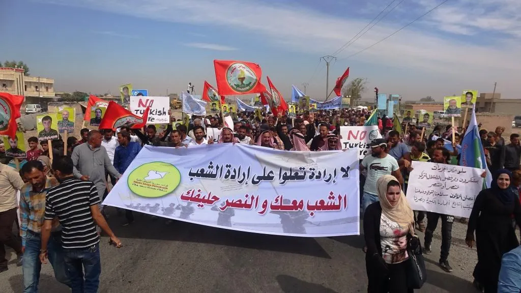 أهالي دير الزور: لا إرادة تعلو على إرادة الشعوب