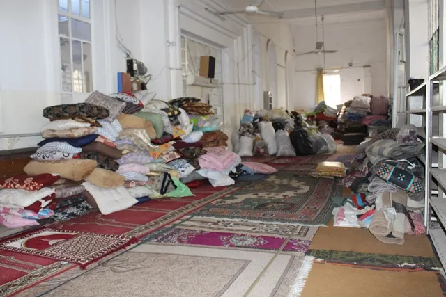 أبناء قامشلو يطلقون حملة لجمع التبرعات للمهجرين من ديارهم بفعل العدوان التركي