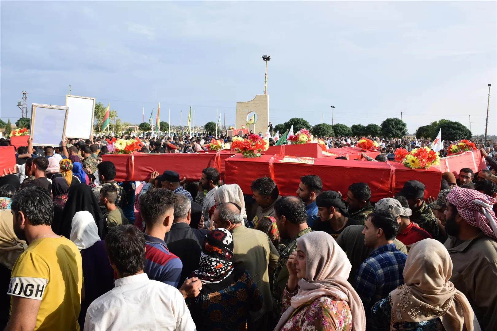 بالتأكيد على تحقيق النصر الحسكة تودع كوكبة من الشهداء