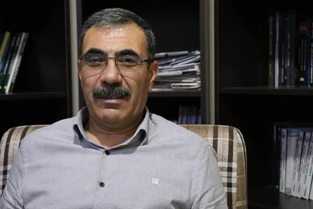 آلدار خليل: ليعلم العالم جيداً أن الدولة التركية لا تحاربنا لوحدها أنما دججت مرتزقة داعش ليهاجموننا تحت مسميات مختلفة