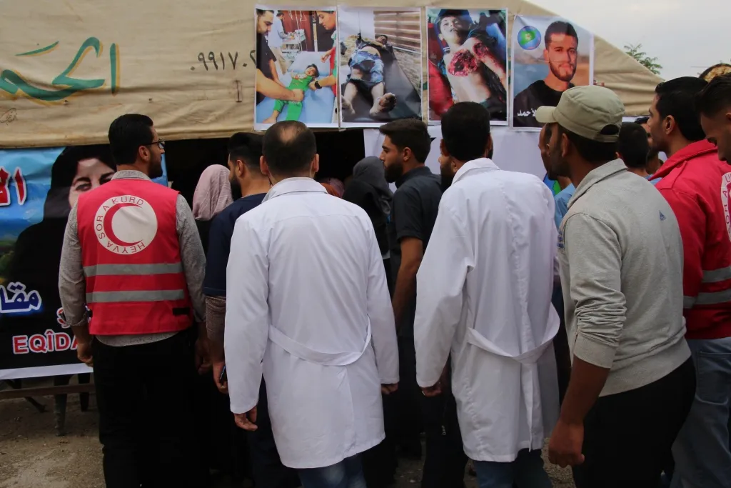 أهالي منبج مستمرون بالاعتصام: نقف صفاً واحداً بوجه الطغيان التركي