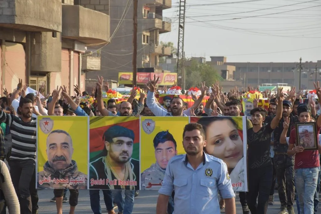 'الشعب الذي يدفع الشهداء ويزغرد في مراسم تشييعهم لن تستطيع أي قوة هزيمته'