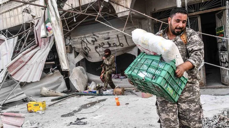ما هو "الجيش الوطني السوري" وماذا فعل ومن يديره؟