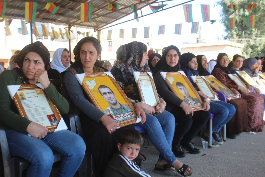 خلال مراسم العزاء التأكيد على ضرورة توحيد الصف الكردي