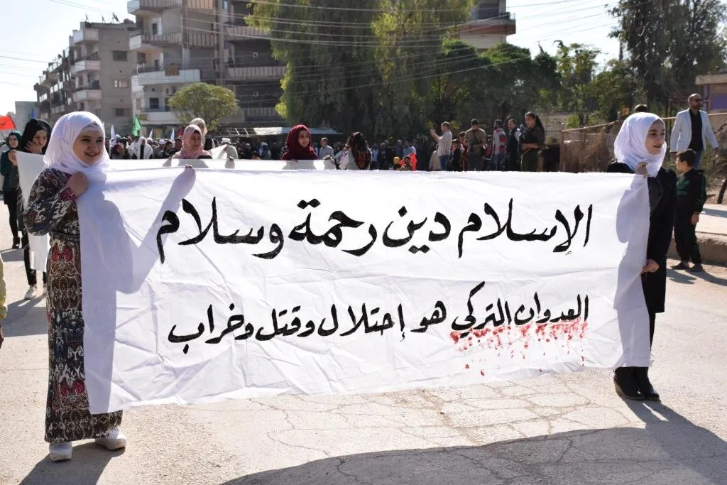 'الإسلامي السوري لا يمثل الإسلام وسكان شمال يدافعون عن أرضهم'