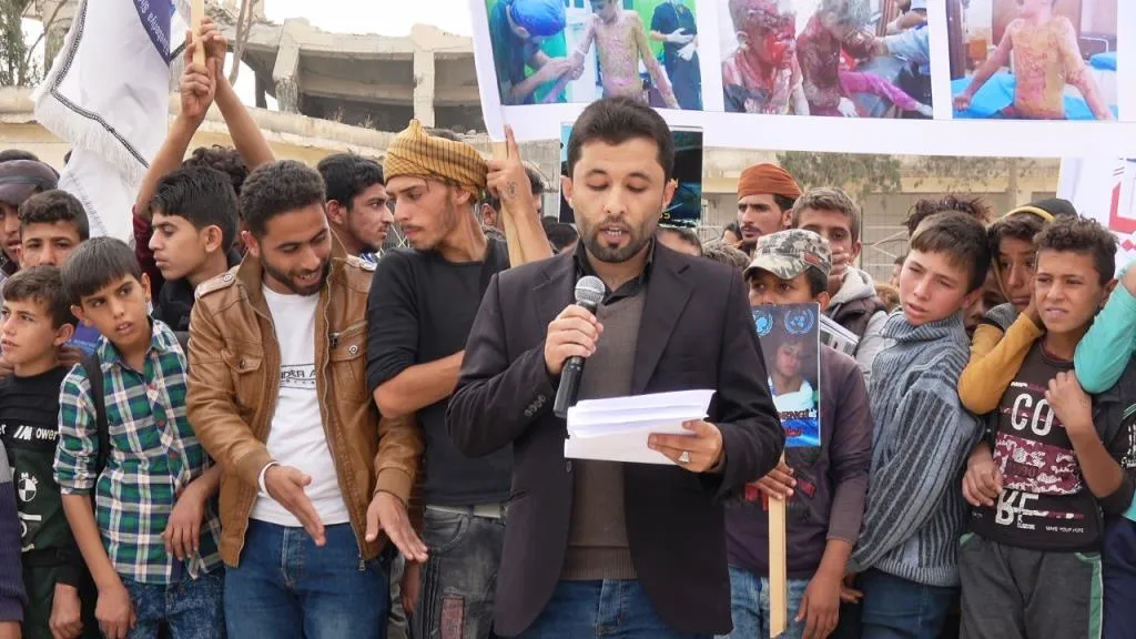 طلبة المنصورة يطالبون الأمم المتحدة بحماية الأطفال من المجازر التركية