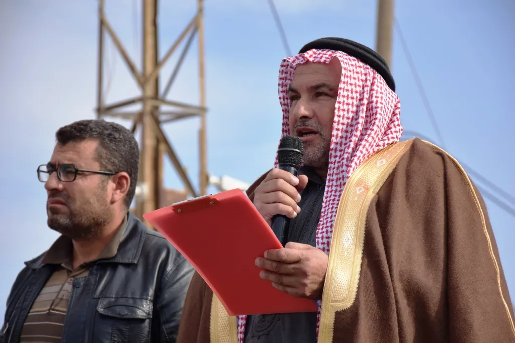 أهالي شمال وشرق سوريا يتظاهرون في عين عيسى رفضاً للاحتلال التركي