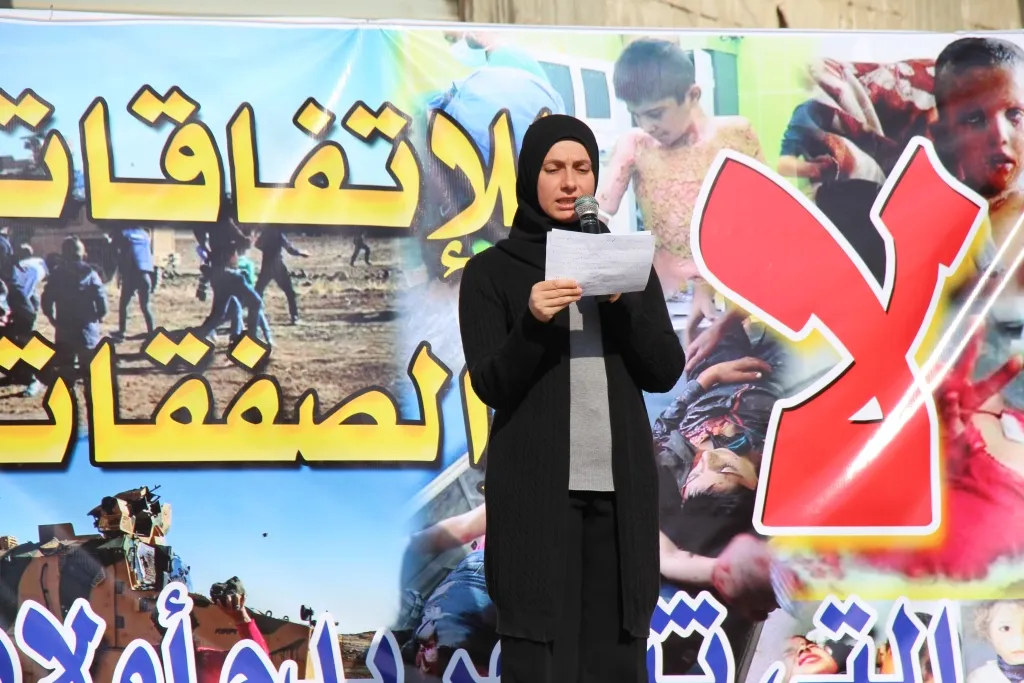  أهالي منبج: لا للاتفاقات والصفقات التي تتاجر بدماء أولادنا