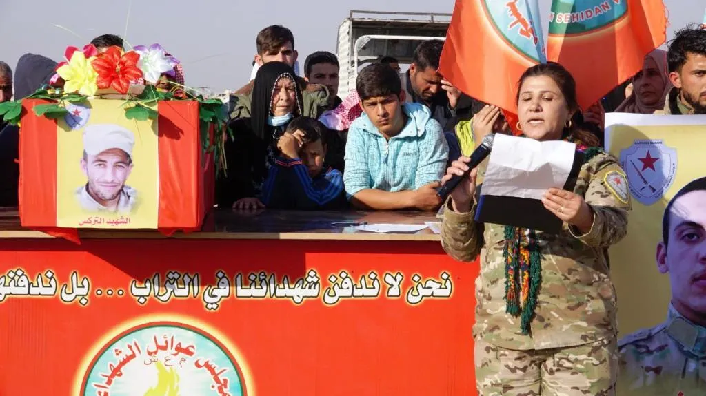 تشييع شهيد والاعلان عن سجل شهيد آخر من مقاومة الكرامة في الطبقة
