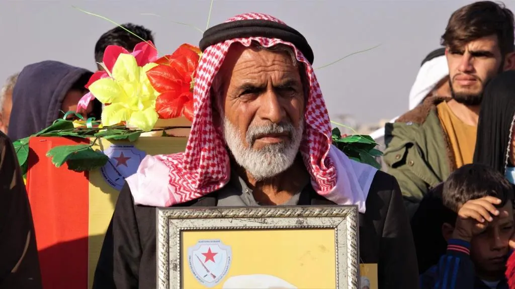 تشييع شهيد والاعلان عن سجل شهيد آخر من مقاومة الكرامة في الطبقة