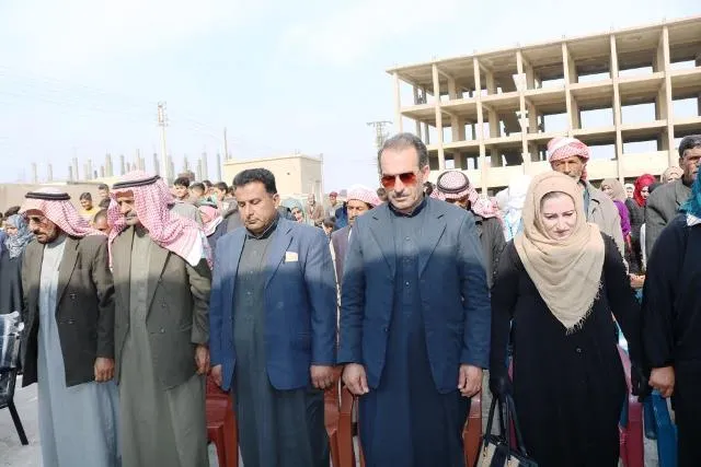 الإدارة الذاتية تنهي اجتماعاتها الجماهيرية مع أهالي الرقة بالتأكيد على أهمية التكاتف لمواجهة التحديات