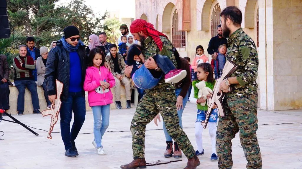من الطبقة والرقة "تحية وفاء لأرواح شهداء شمال شرق سورية ولروح المقاومة"