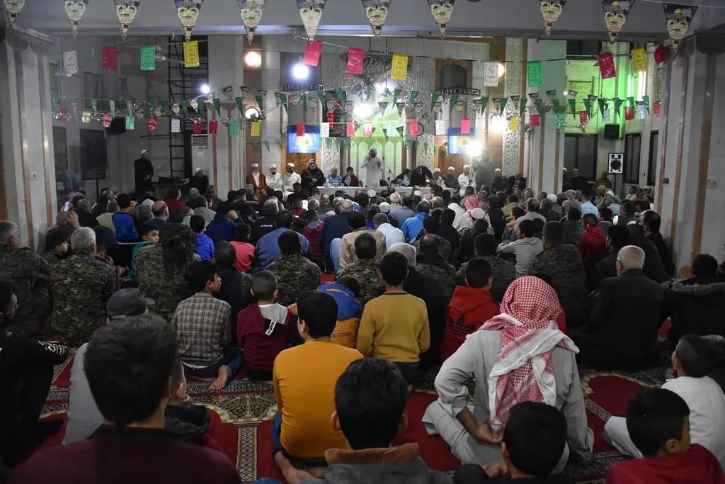 أهالي حلب يحتفلون بعيد مولد النبوي