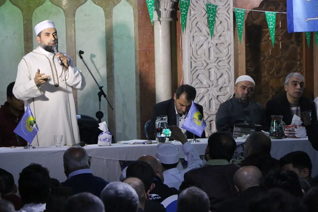 أهالي حلب يحتفلون بعيد مولد النبوي