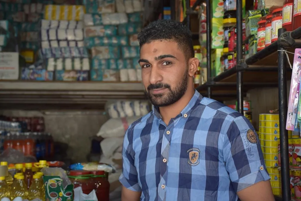 "سأغلق متجري ولن استورد البضائع التركي"