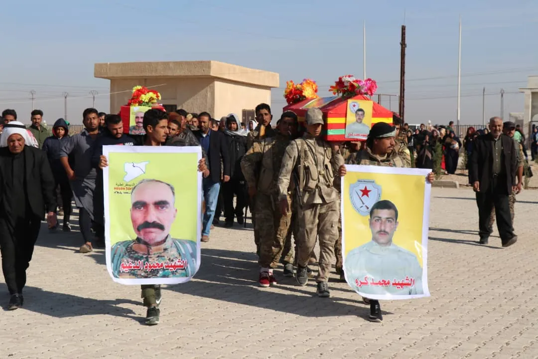 أهالي الشدادي يودعون جثمان شهيدين