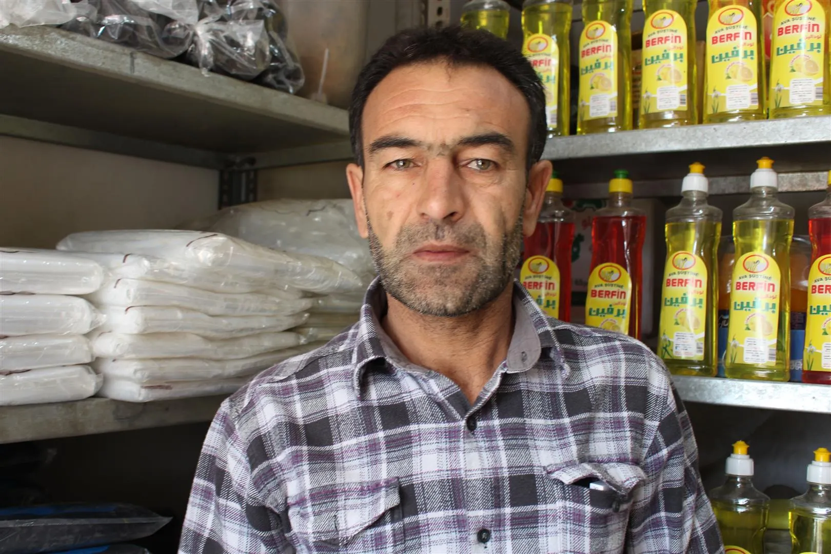 'نموت على ارضنا ولن نتركه لأعداء الإنسانية'