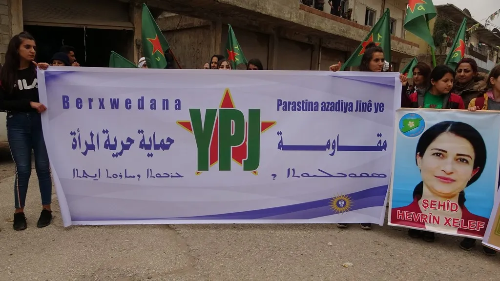 شمال وشرق سوريا تتظاهر دعماً لـ YPJ