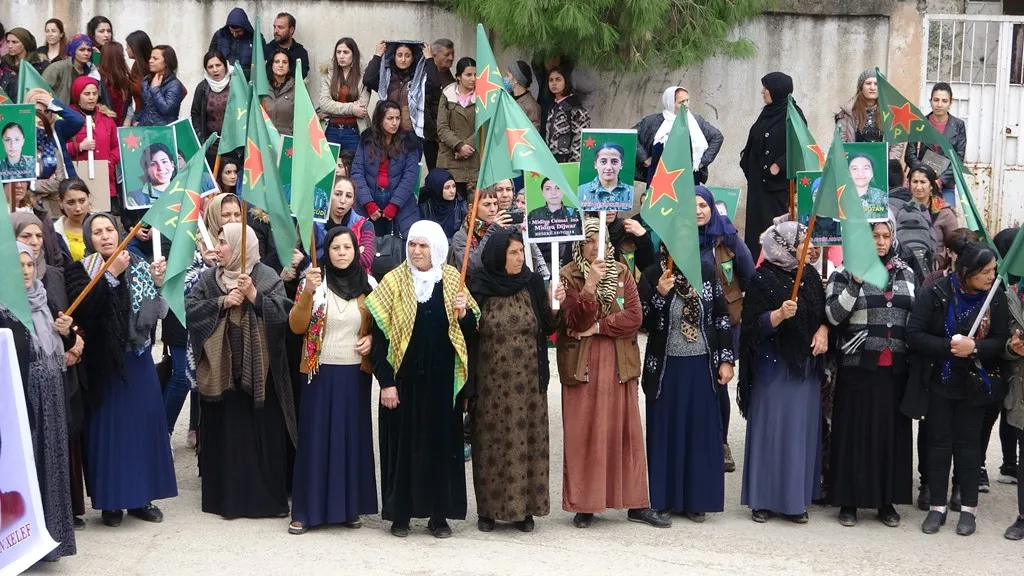 شمال وشرق سوريا تتظاهر دعماً لـ YPJ