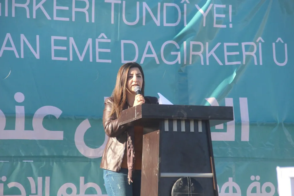 شمال وشرق سوريا تتظاهر دعماً لـ YPJ