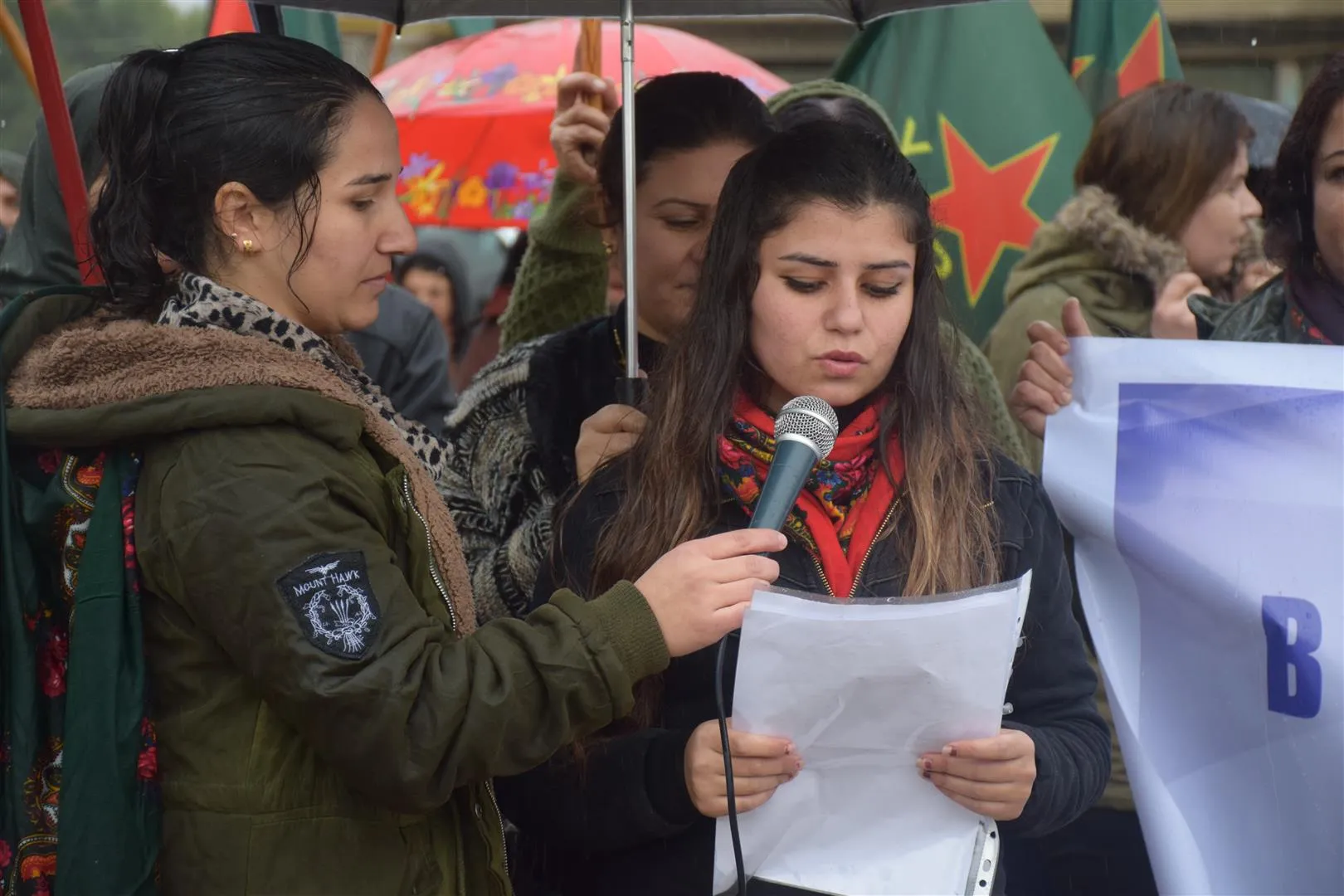 شمال وشرق سوريا تتظاهر دعماً لـ YPJ