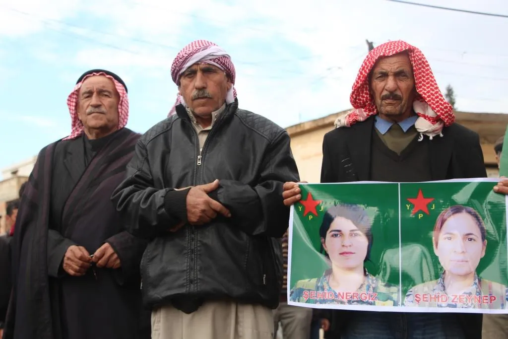 شمال وشرق سوريا تتظاهر دعماً لـ YPJ