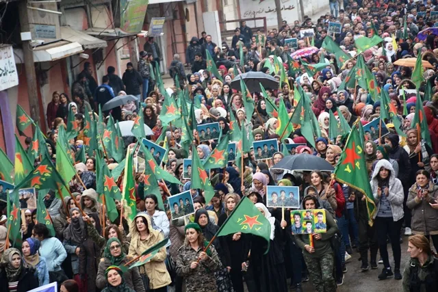 شمال وشرق سوريا تتظاهر دعماً لـ YPJ