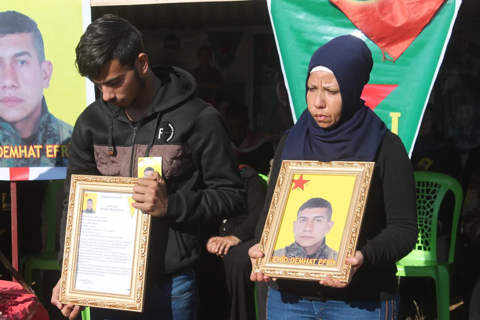 ​​​​​​​أهالي إقليم عفرين يؤدون واجب العزاء لذوي الشهيد محمد حسن