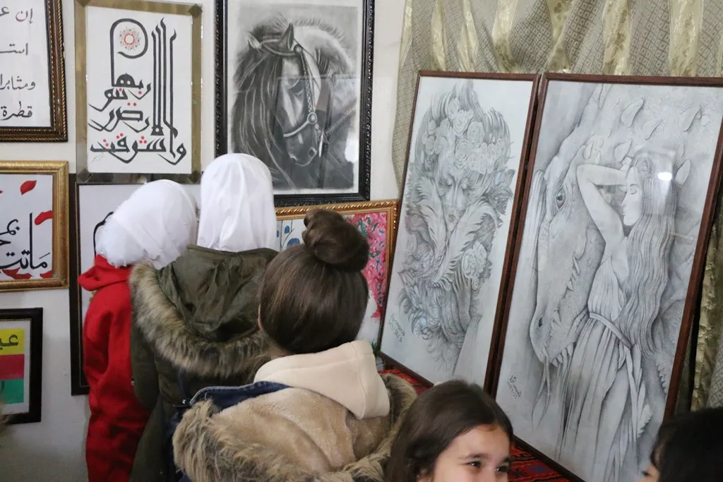 افتتاح معرض للفنون التشكيلية في حلب