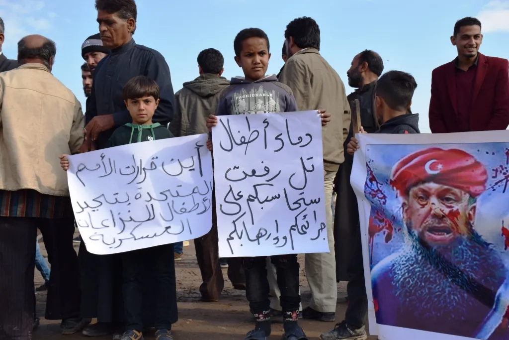 ​​​​​​​أبناء دير الزور في عين عيسى: نحن مع قيادتنا السياسية والعسكرية