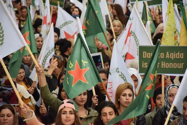 ​​​​​​​مظاهرات حاشدة في شمال وشرق سوريا تنديداً بمجزرة تل رفعت