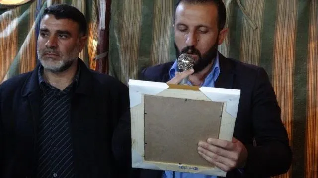 أهالي ناحيتي الهول وتل حميس يقدّمون العزاء لذوي الشّهيد علي محمّد