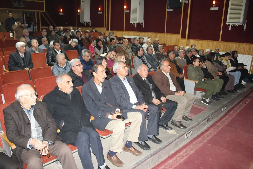​​​​​​​محاضرون: يجب توحيد الصّفّ الكرديّ والرُّؤى السّياسيّة في هذه المرحلة