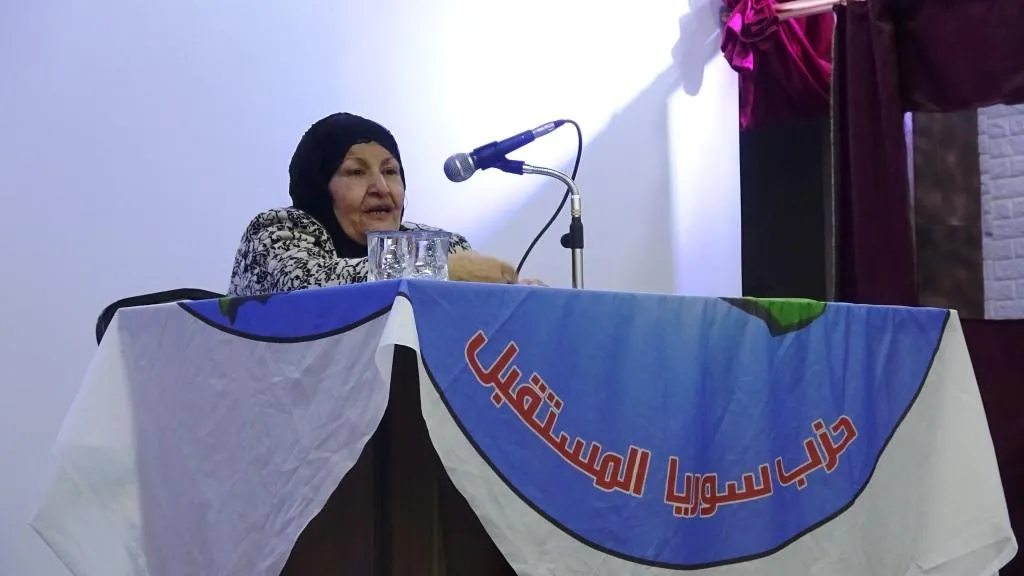 خلال أمسية شعرية.. شاعرات الرقة يستذكرن اليوم العالمي لمناهضة العنف ضد المرأة