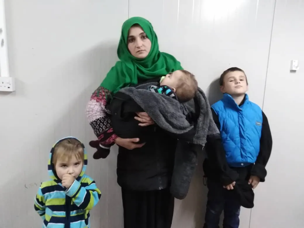 إلقاء القبض على نساء داعشيات حاولن الفرار من مخيم الهول