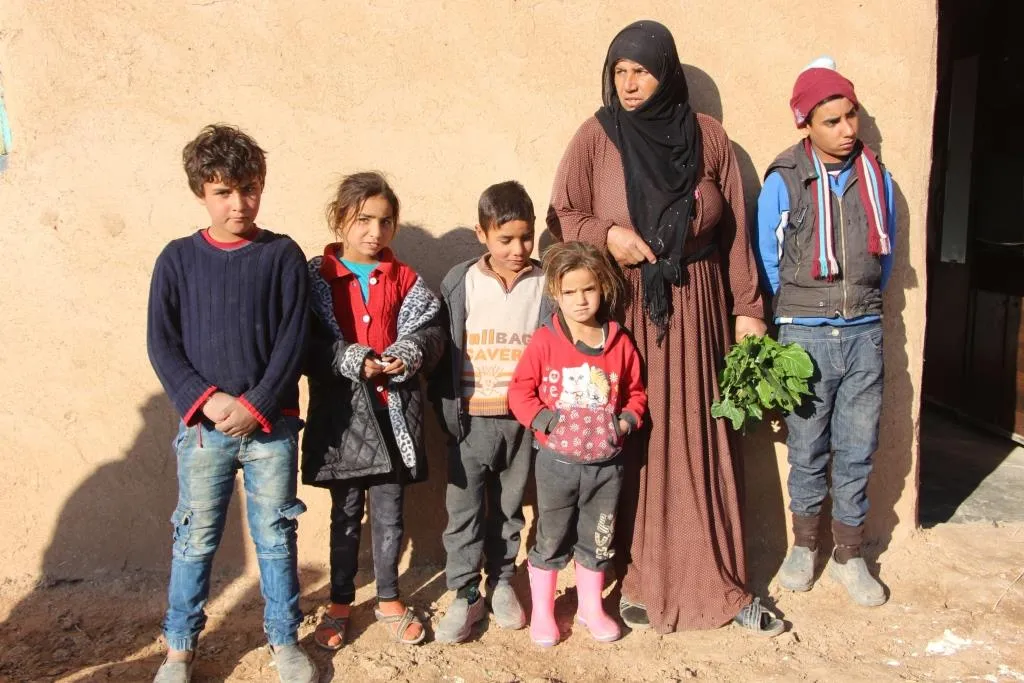 ’العالمُ استقبلَ العام الجديد بالألعاب النّارية، بينما نحنُ استقبلناه بأصوات القذائف’