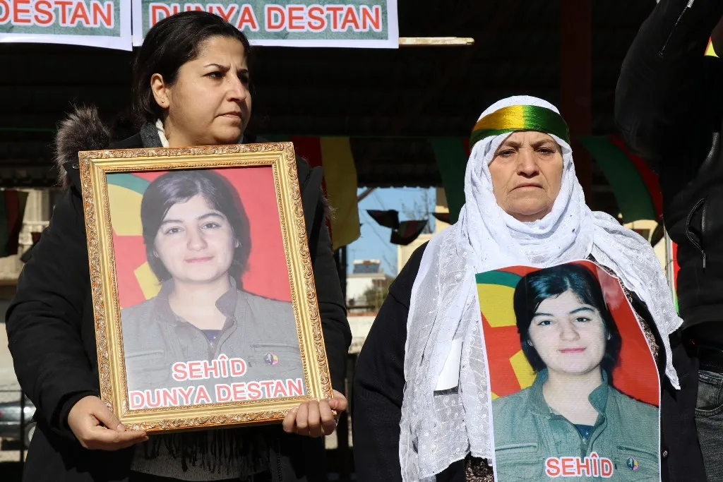 شقيقة الشهيدة سينم: نهلت من والديها روح التضحية والفداء حتى نالت مرتبة الشهادة