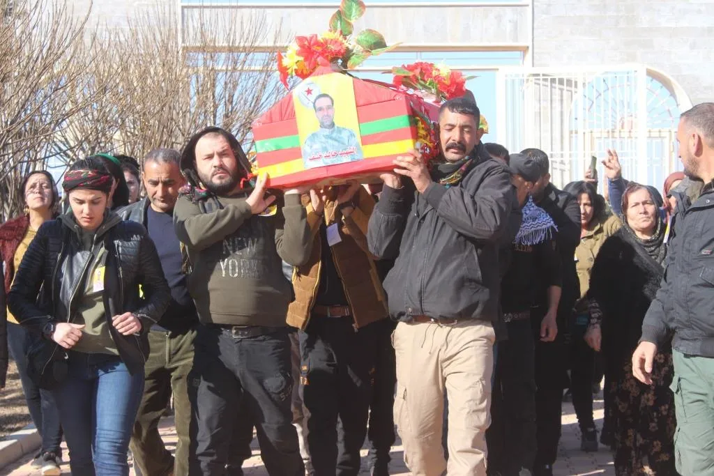 ​​​​​​​والدة الشهيد: أنا فخورة لأنني أصبحت والدة شهيد