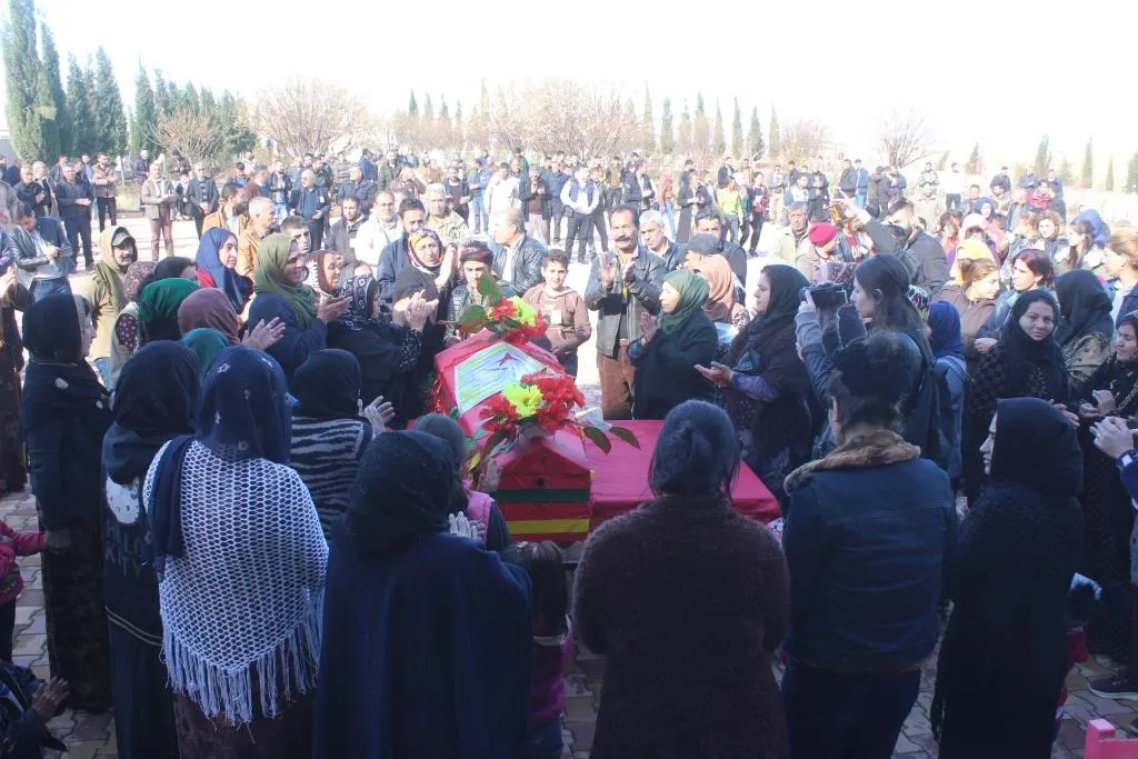 ​​​​​​​والدة الشهيد: أنا فخورة لأنني أصبحت والدة شهيد